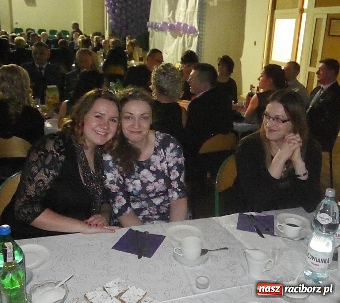 Zdjęcie w galerii na portalu naszraciborz.pl: Zabawa jak w Rio, bażant jak żywy – karnawał w rudzkiej szkole! wiadomości z regionu