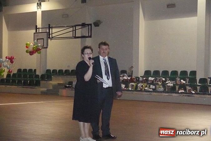 Zdjęcie w galerii na portalu naszraciborz.pl: Zabawa jak w Rio, bażant jak żywy – karnawał w rudzkiej szkole! wiadomości z regionu