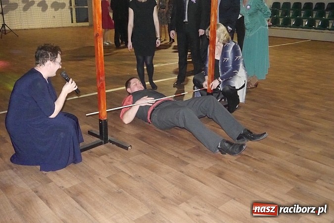 Zdjęcie w galerii na portalu naszraciborz.pl: Zabawa jak w Rio, bażant jak żywy – karnawał w rudzkiej szkole! wiadomości z regionu