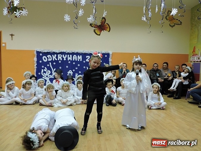 Zdjęcie w galerii na portalu naszraciborz.pl: Zabawy integracyjne z rodzicami w Przedszkolu nr 16  wiadomości z regionu