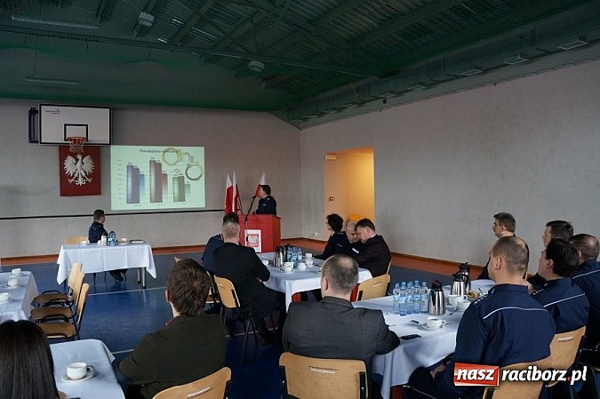 Zdjęcie w galerii na portalu naszraciborz.pl: Narada roczna w raciborskim garnizonie policji wiadomości z regionu