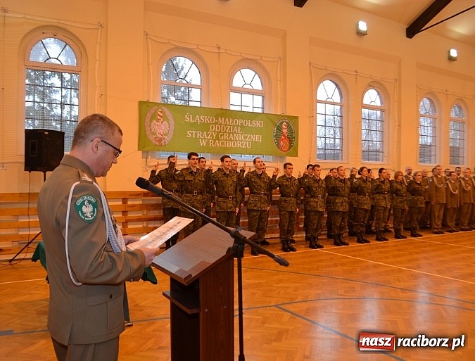 Zdjęcie w galerii na portalu naszraciborz.pl: 308 osób kandydowało. Do służby dostało się raptem dwudziestu najlepszych wiadomości z regionu