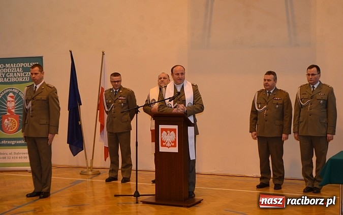 Zdjęcie w galerii na portalu naszraciborz.pl: 308 osób kandydowało. Do służby dostało się raptem dwudziestu najlepszych wiadomości z regionu