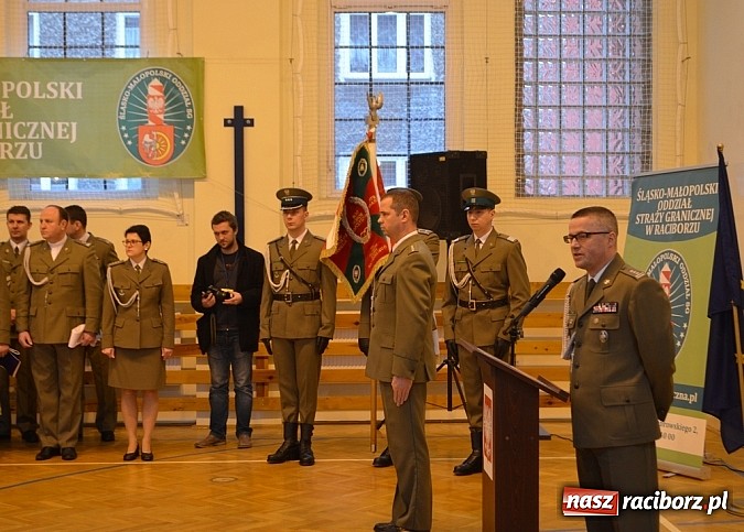 Zdjęcie w galerii na portalu naszraciborz.pl: 308 osób kandydowało. Do służby dostało się raptem dwudziestu najlepszych wiadomości z regionu