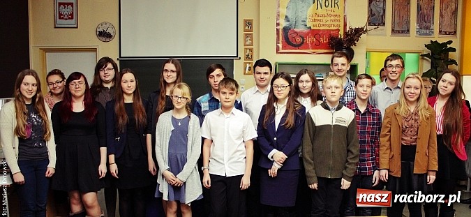 Zdjęcie w galerii na portalu naszraciborz.pl: Uczniowie recytowali Mickiewicza i Eichendorffa w II LO  wiadomości z regionu