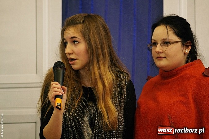 Zdjęcie w galerii na portalu naszraciborz.pl: II LO świętowało Dzień Patrona Szkoły wiadomości z regionu