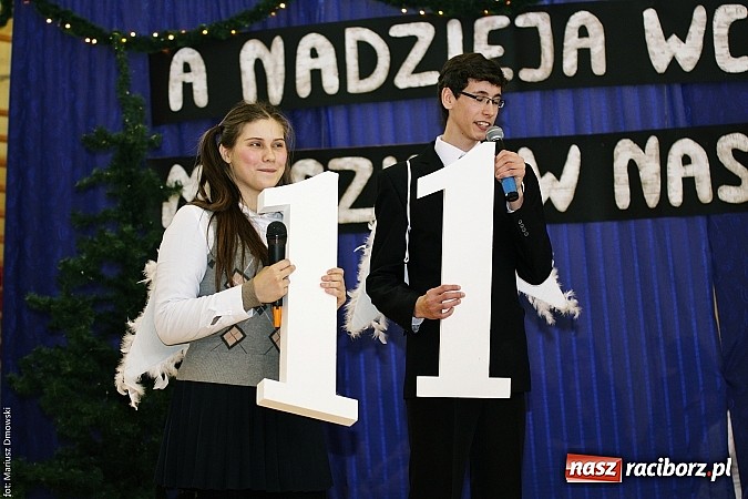 Zdjęcie w galerii na portalu naszraciborz.pl: II LO świętowało Dzień Patrona Szkoły wiadomości z regionu