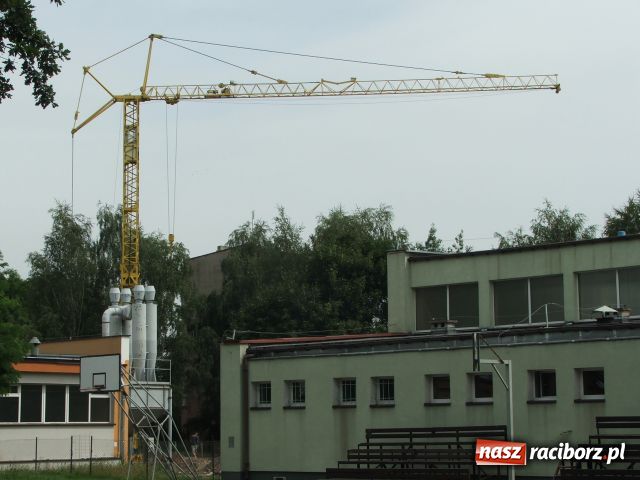 Zdjęcie w galerii na portalu naszraciborz.pl: Mickiewicz stroi się w NOWE SZATY wiadomości z regionu