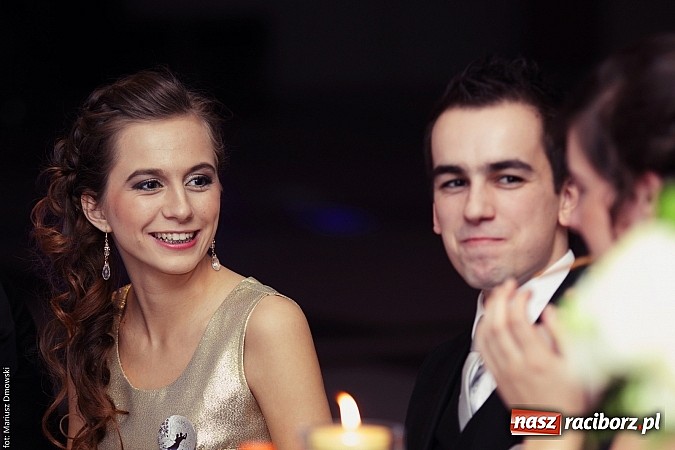 Zdjęcie w galerii na portalu naszraciborz.pl: Pięć klas Ekonomika bawi się w Zakrzowie wiadomości z regionu