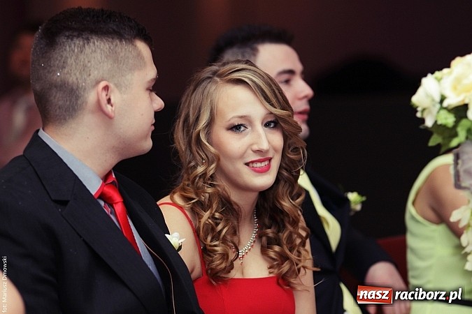 Zdjęcie w galerii na portalu naszraciborz.pl: Pięć klas Ekonomika bawi się w Zakrzowie wiadomości z regionu