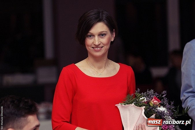 Zdjęcie w galerii na portalu naszraciborz.pl: Pięć klas Ekonomika bawi się w Zakrzowie wiadomości z regionu