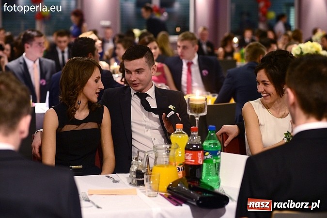 Zdjęcie w galerii na portalu naszraciborz.pl: Szampańska zabawa Ekonomika w Zakrzowie wiadomości z regionu