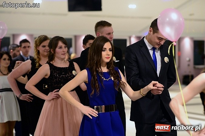 Zdjęcie w galerii na portalu naszraciborz.pl: Szampańska zabawa Ekonomika w Zakrzowie wiadomości z regionu