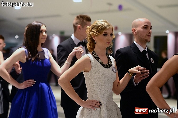 Zdjęcie w galerii na portalu naszraciborz.pl: Szampańska zabawa Ekonomika w Zakrzowie wiadomości z regionu