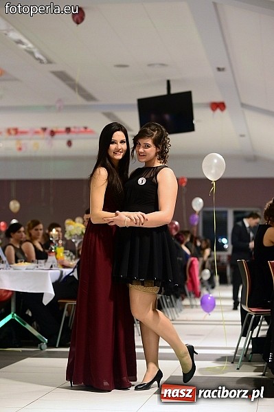 Zdjęcie w galerii na portalu naszraciborz.pl: Szampańska zabawa Ekonomika w Zakrzowie wiadomości z regionu