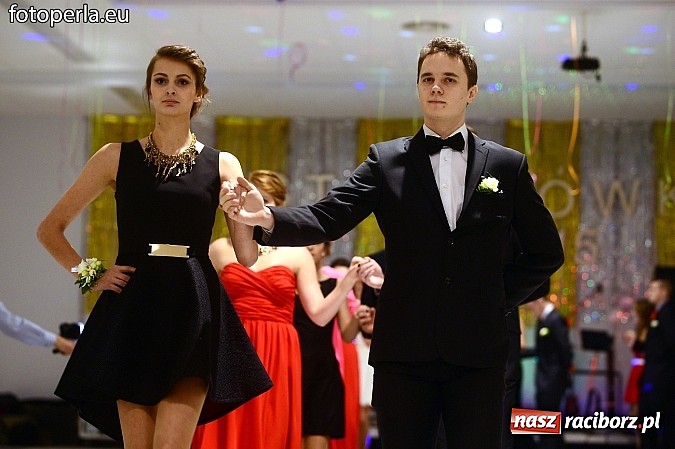 Zdjęcie w galerii na portalu naszraciborz.pl: Szampańska zabawa Ekonomika w Zakrzowie wiadomości z regionu