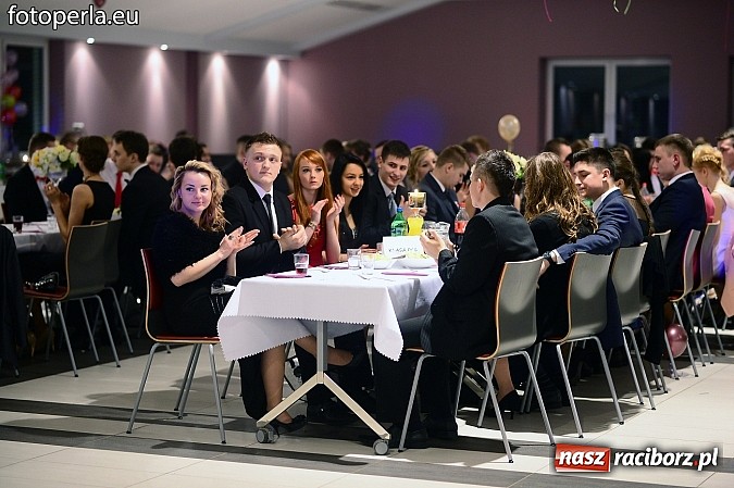 Zdjęcie w galerii na portalu naszraciborz.pl: Szampańska zabawa Ekonomika w Zakrzowie wiadomości z regionu