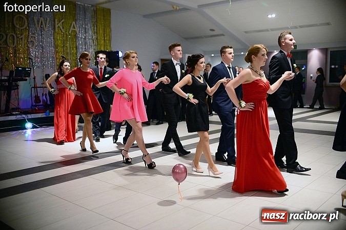 Zdjęcie w galerii na portalu naszraciborz.pl: Szampańska zabawa Ekonomika w Zakrzowie wiadomości z regionu