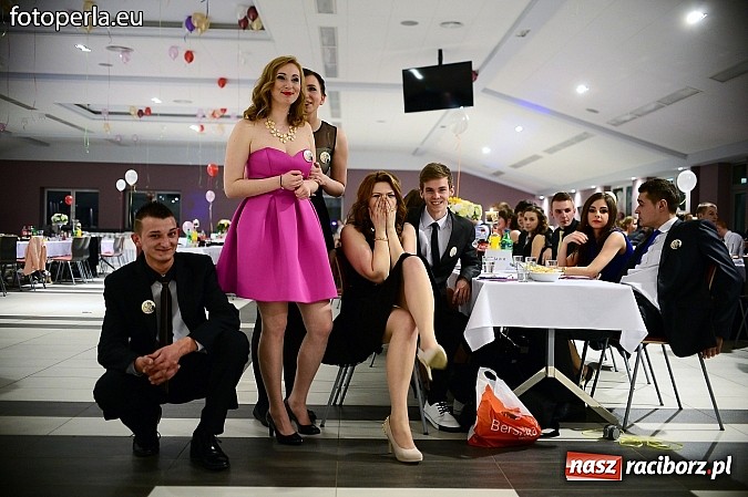 Zdjęcie w galerii na portalu naszraciborz.pl: Szampańska zabawa Ekonomika w Zakrzowie wiadomości z regionu