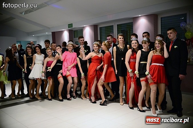 Zdjęcie w galerii na portalu naszraciborz.pl: Szampańska zabawa Ekonomika w Zakrzowie wiadomości z regionu