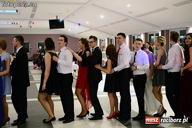 Zdjęcie w galerii na portalu naszraciborz.pl: Szampańska zabawa Ekonomika w Zakrzowie wiadomości z regionu