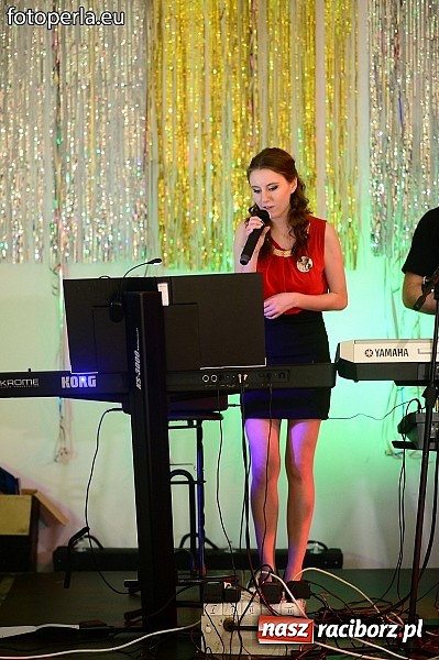 Zdjęcie w galerii na portalu naszraciborz.pl: Szampańska zabawa Ekonomika w Zakrzowie wiadomości z regionu