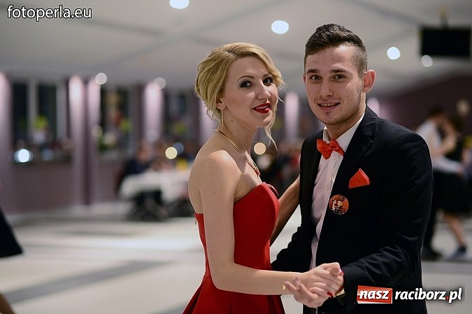 Zdjęcie w galerii na portalu naszraciborz.pl: Szampańska zabawa Ekonomika w Zakrzowie wiadomości z regionu