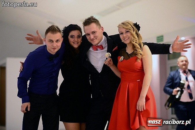 Zdjęcie w galerii na portalu naszraciborz.pl: Szampańska zabawa Ekonomika w Zakrzowie wiadomości z regionu