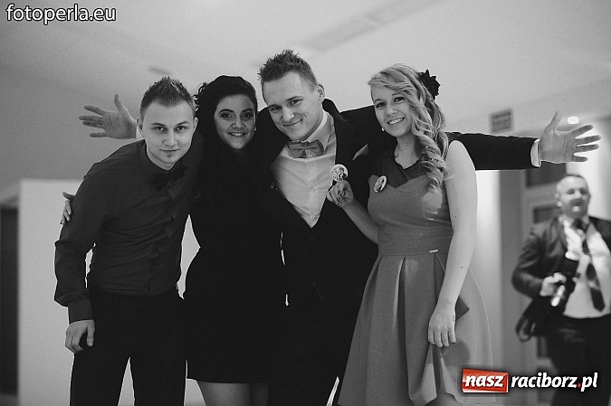 Zdjęcie w galerii na portalu naszraciborz.pl: Szampańska zabawa Ekonomika w Zakrzowie wiadomości z regionu