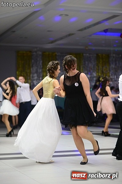 Zdjęcie w galerii na portalu naszraciborz.pl: Szampańska zabawa Ekonomika w Zakrzowie wiadomości z regionu