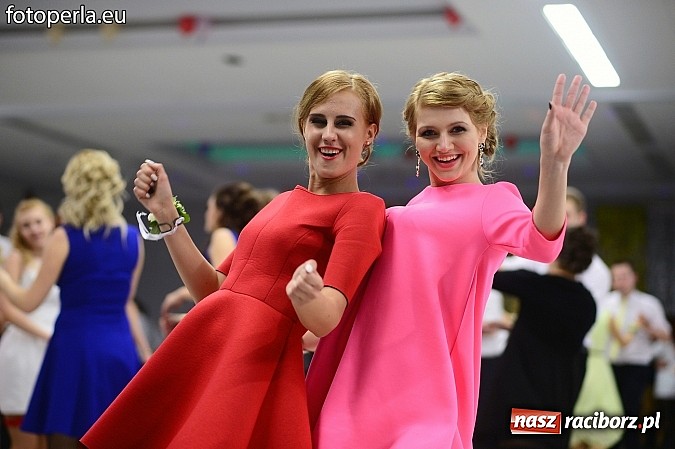 Zdjęcie w galerii na portalu naszraciborz.pl: Szampańska zabawa Ekonomika w Zakrzowie wiadomości z regionu