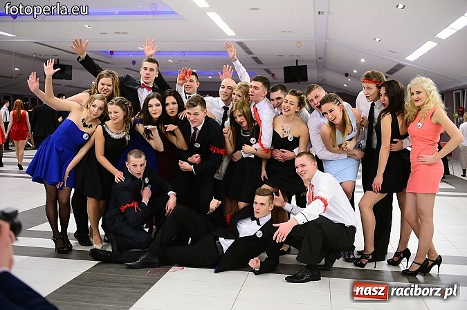 Zdjęcie w galerii na portalu naszraciborz.pl: Szampańska zabawa Ekonomika w Zakrzowie wiadomości z regionu