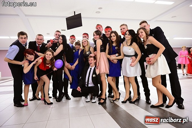 Zdjęcie w galerii na portalu naszraciborz.pl: Szampańska zabawa Ekonomika w Zakrzowie wiadomości z regionu