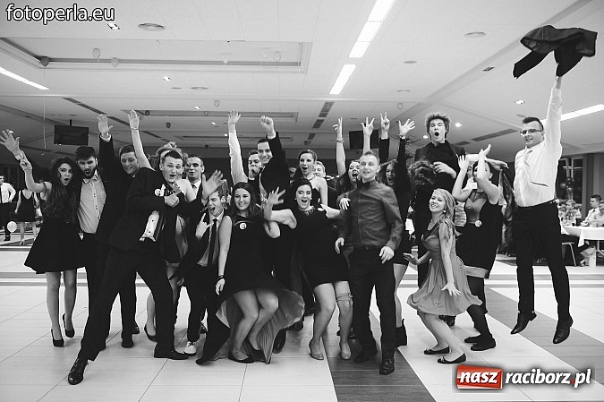 Zdjęcie w galerii na portalu naszraciborz.pl: Szampańska zabawa Ekonomika w Zakrzowie wiadomości z regionu