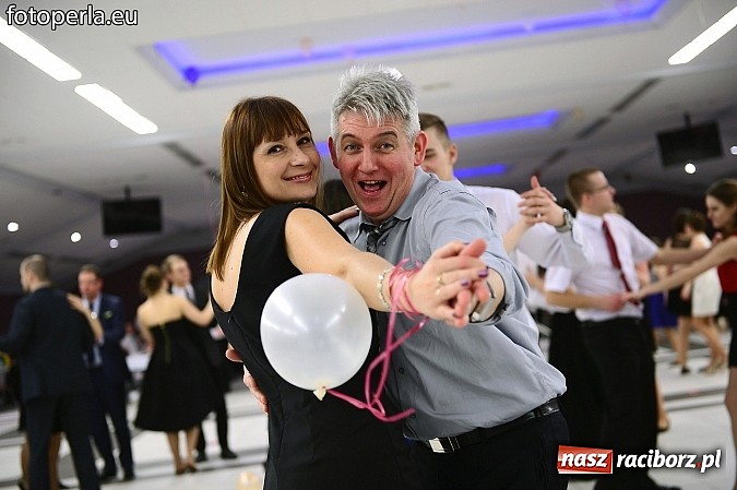 Zdjęcie w galerii na portalu naszraciborz.pl: Szampańska zabawa Ekonomika w Zakrzowie wiadomości z regionu