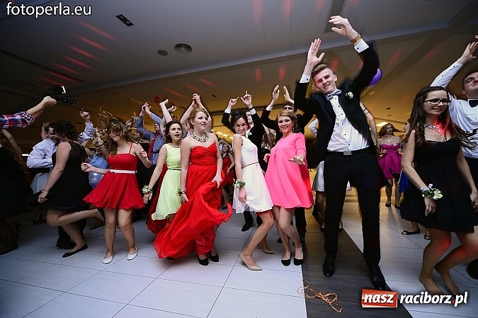 Zdjęcie w galerii na portalu naszraciborz.pl: Szampańska zabawa Ekonomika w Zakrzowie wiadomości z regionu