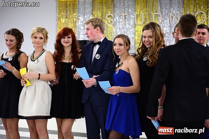 Zdjęcie w galerii na portalu naszraciborz.pl: Szampańska zabawa Ekonomika w Zakrzowie wiadomości z regionu