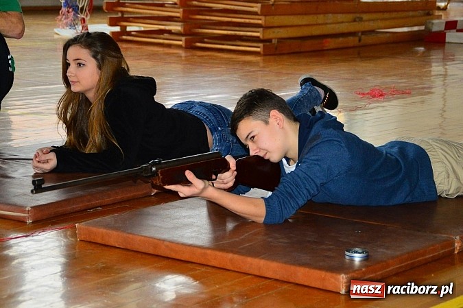 Zdjęcie w galerii na portalu naszraciborz.pl: Turniej strzelecki dla gimnazjalistów w Bieńkowicach wiadomości z regionu