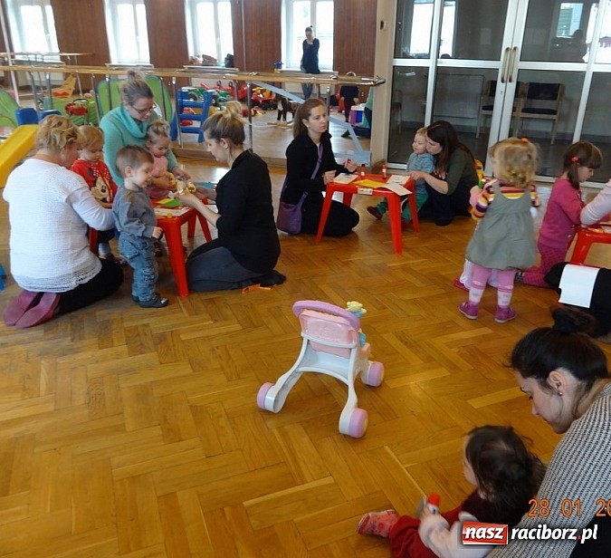 Zdjęcie w galerii na portalu naszraciborz.pl: Zima nie musi być smutna. Jak Fiku-miku bawi się w RCK wiadomości z regionu
