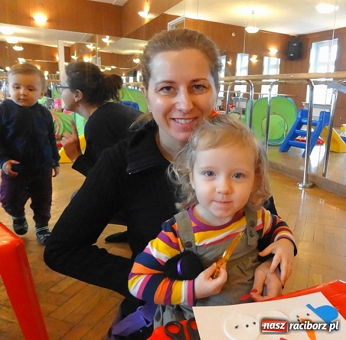 Zdjęcie w galerii na portalu naszraciborz.pl: Zima nie musi być smutna. Jak Fiku-miku bawi się w RCK wiadomości z regionu