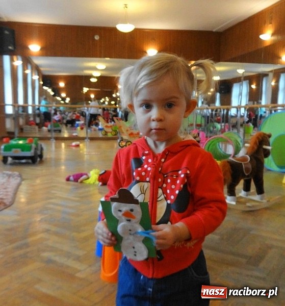 Zdjęcie w galerii na portalu naszraciborz.pl: Zima nie musi być smutna. Jak Fiku-miku bawi się w RCK wiadomości z regionu