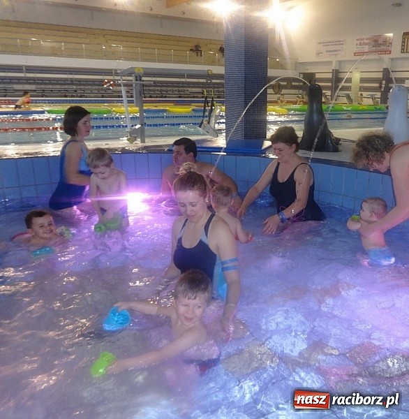 Zdjęcie w galerii na portalu naszraciborz.pl: Zima nie musi być smutna. Jak Fiku-miku bawi się w RCK wiadomości z regionu