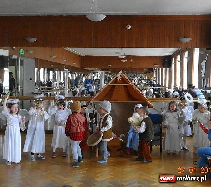 Zdjęcie w galerii na portalu naszraciborz.pl: Zima nie musi być smutna. Jak Fiku-miku bawi się w RCK wiadomości z regionu