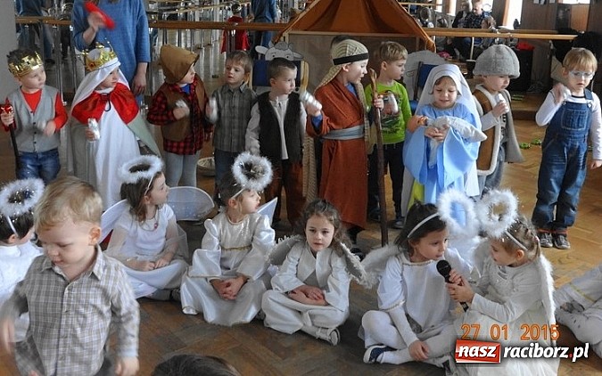 Zdjęcie w galerii na portalu naszraciborz.pl: Zima nie musi być smutna. Jak Fiku-miku bawi się w RCK wiadomości z regionu