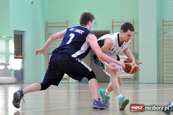 Zdjęcie w galerii na portalu naszraciborz.pl: Koszykówka. Pewna wygrana raciborzan z MKS Zabrze wiadomości z regionu