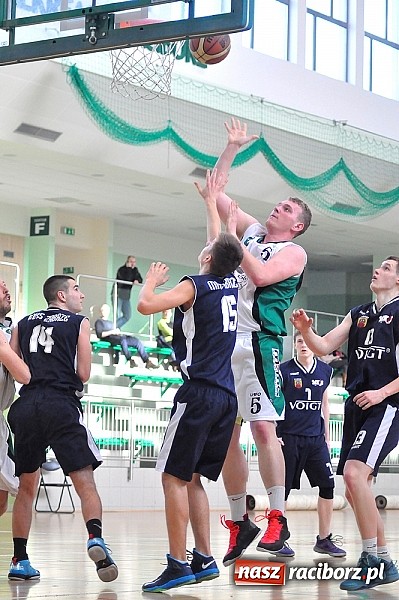 Zdjęcie w galerii na portalu naszraciborz.pl: Koszykówka. Pewna wygrana raciborzan z MKS Zabrze wiadomości z regionu