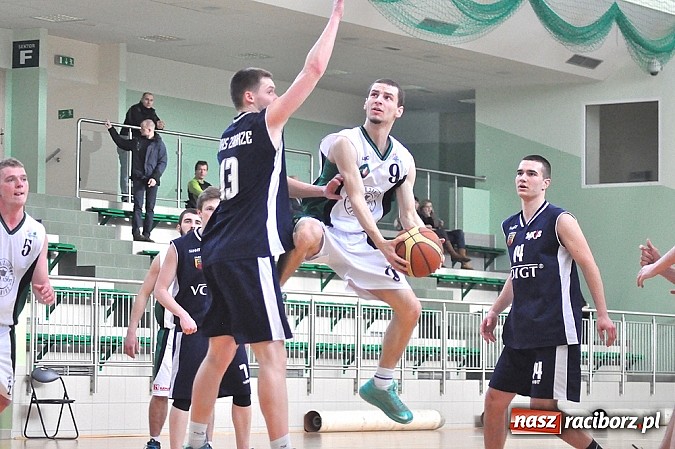 Zdjęcie w galerii na portalu naszraciborz.pl: Koszykówka. Pewna wygrana raciborzan z MKS Zabrze wiadomości z regionu