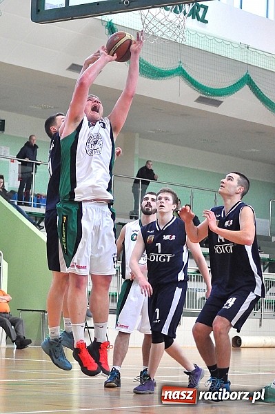 Zdjęcie w galerii na portalu naszraciborz.pl: Koszykówka. Pewna wygrana raciborzan z MKS Zabrze wiadomości z regionu