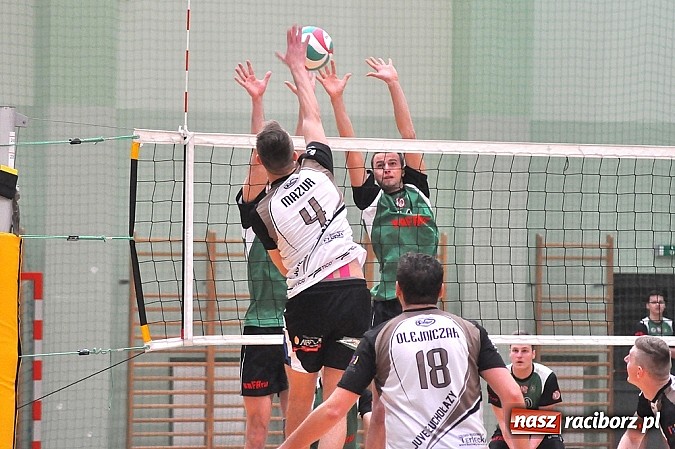 Zdjęcie w galerii na portalu naszraciborz.pl: AZS Rafako Racibórz nie dał rady Juvenii wiadomości z regionu