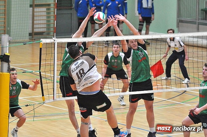 Zdjęcie w galerii na portalu naszraciborz.pl: AZS Rafako Racibórz nie dał rady Juvenii wiadomości z regionu